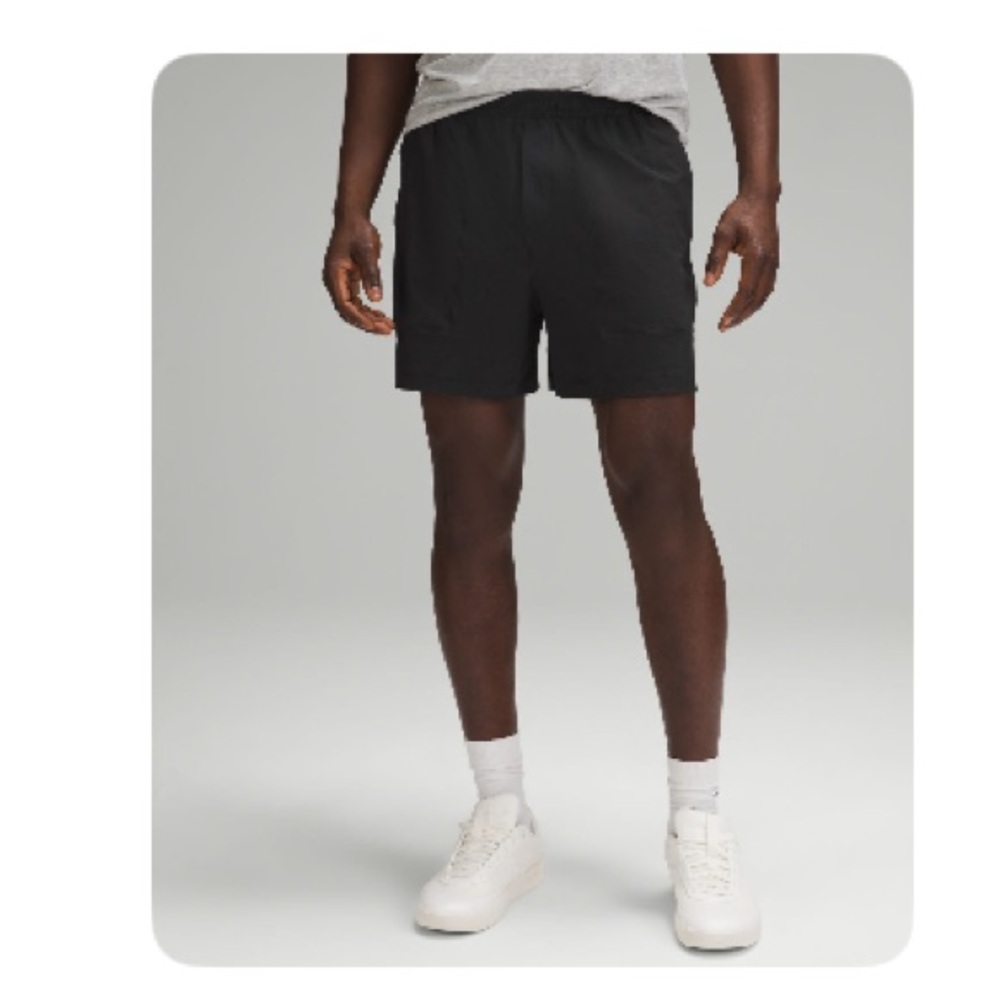 Lululemon- Bowline short 5’ linerless